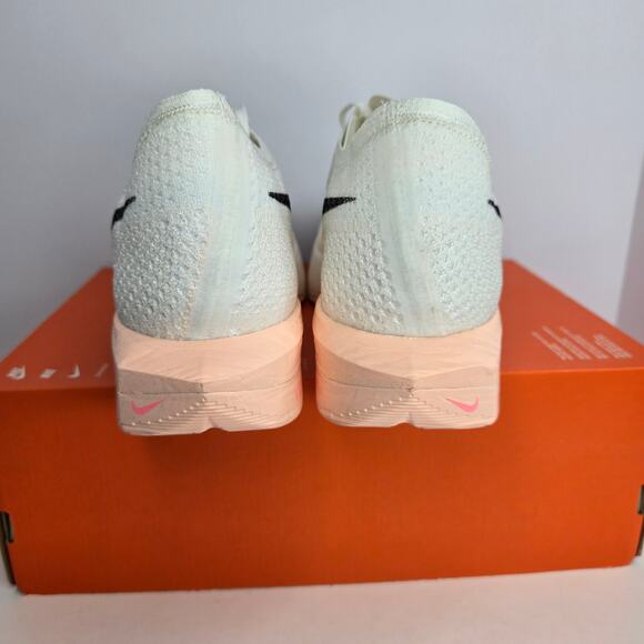 Nike ZoomX Vaporfly Next% 3 Guava Ice Size 12 Men - Picture 6 of 8